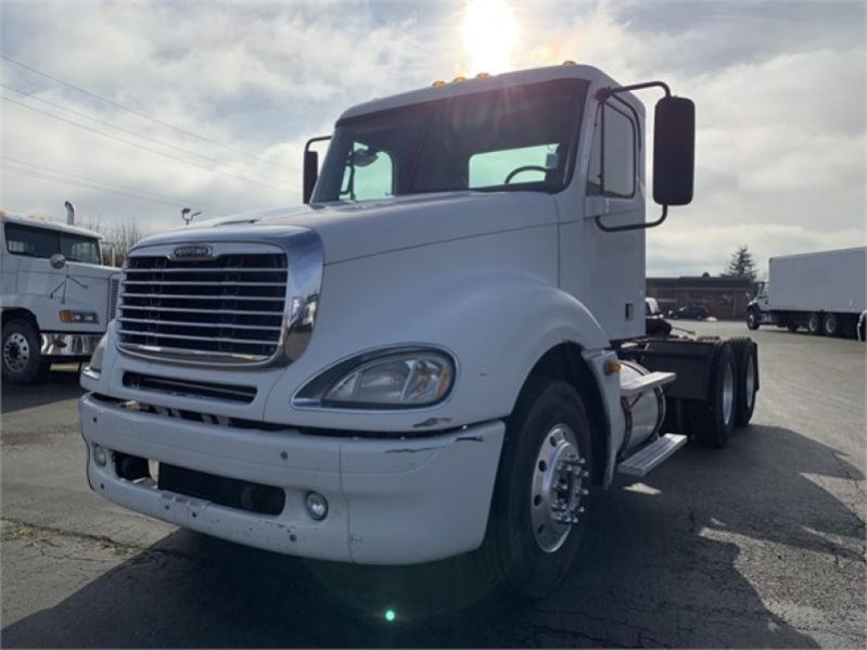 2005 FREIGHTLINER COLUMBIA 112 4089545509