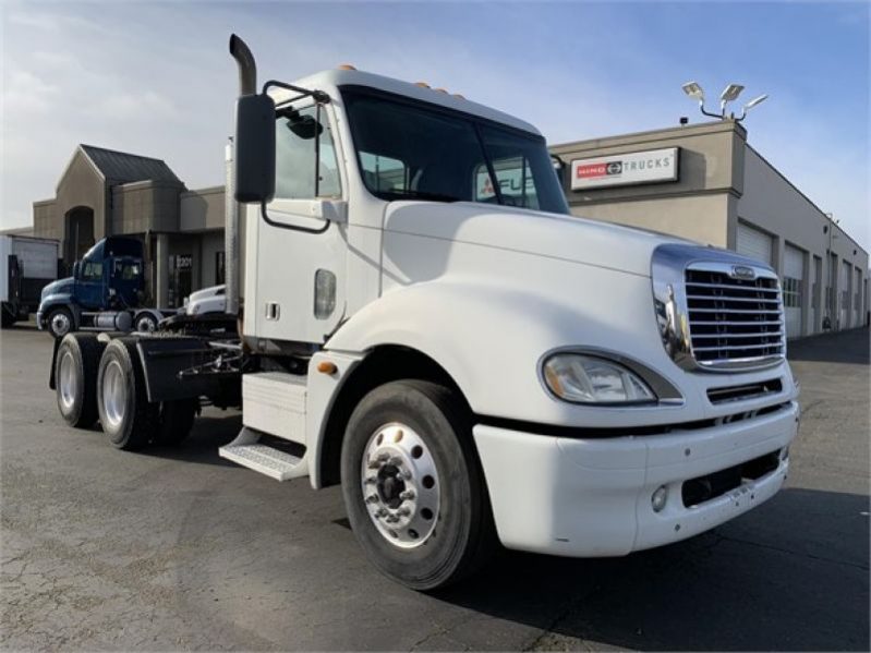 2005 FREIGHTLINER COLUMBIA 112 4089545529