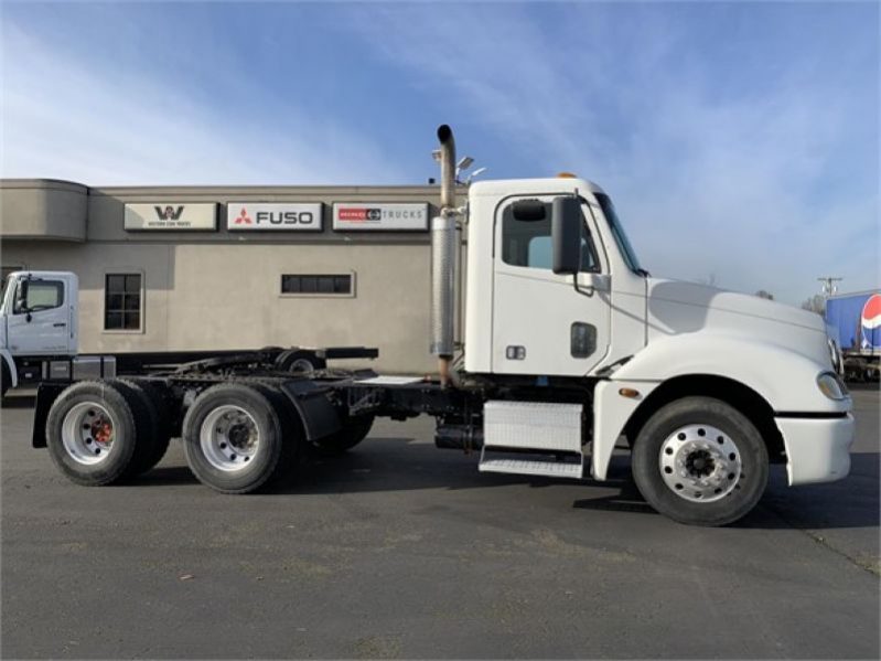 2005 FREIGHTLINER COLUMBIA 112 4089545543