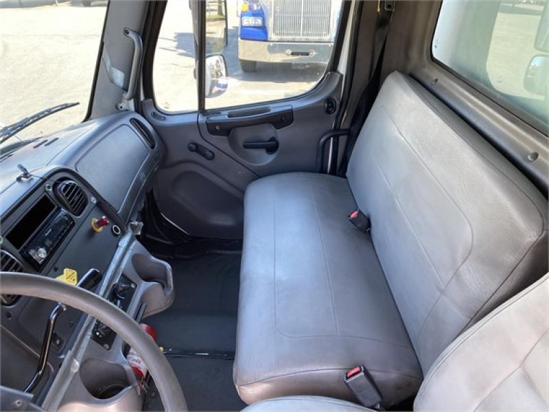 2006 FREIGHTLINER BUSINESS CLASS M2 100 6029823253