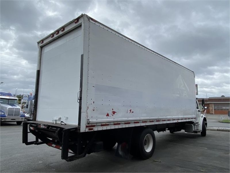 2006 FREIGHTLINER BUSINESS CLASS M2 100 6049396399