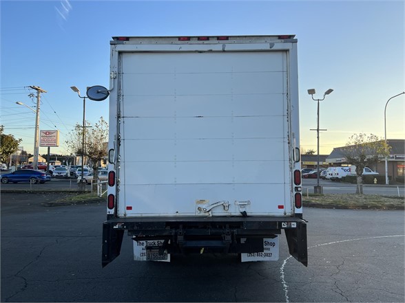 2010 MITSUBISHI FUSO FE84D 8009051940