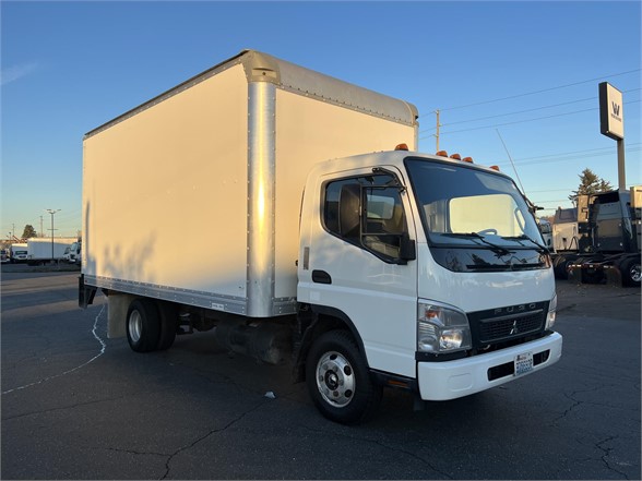 2010 MITSUBISHI FUSO FE84D 8009051945