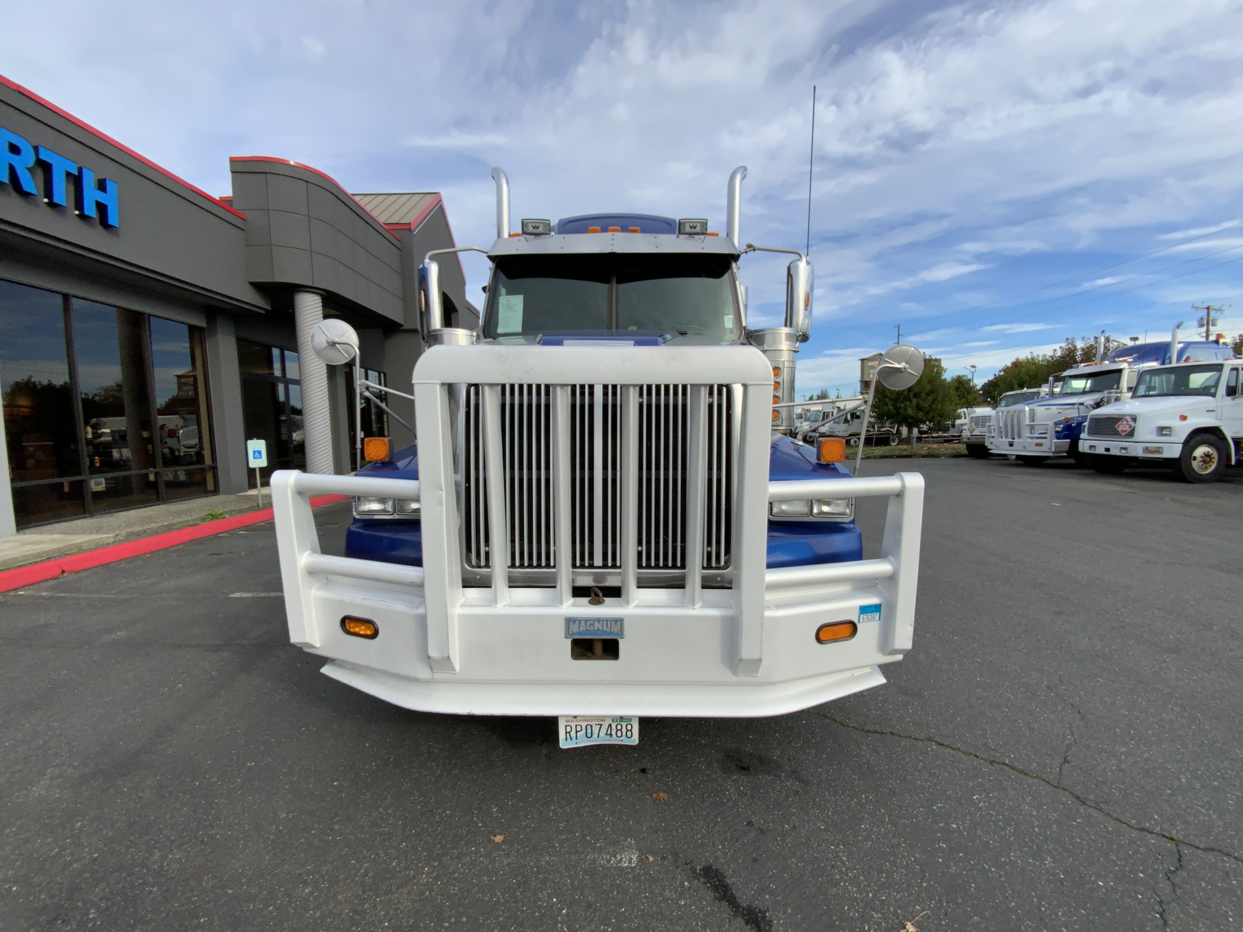 2020 WESTERN STAR 4900 IMG_3355-1-scaled