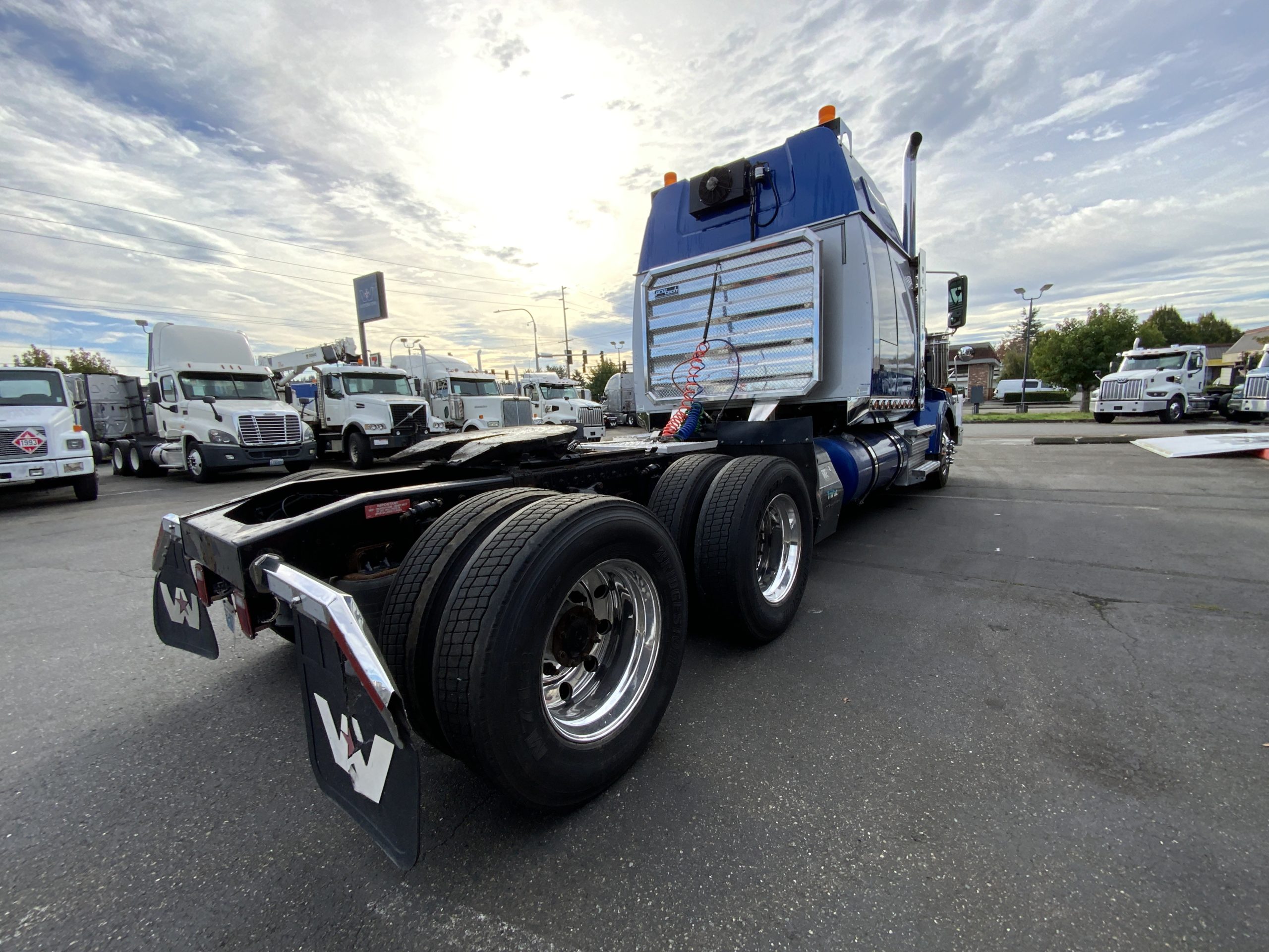 2020 WESTERN STAR 4900 IMG_3360-1-scaled