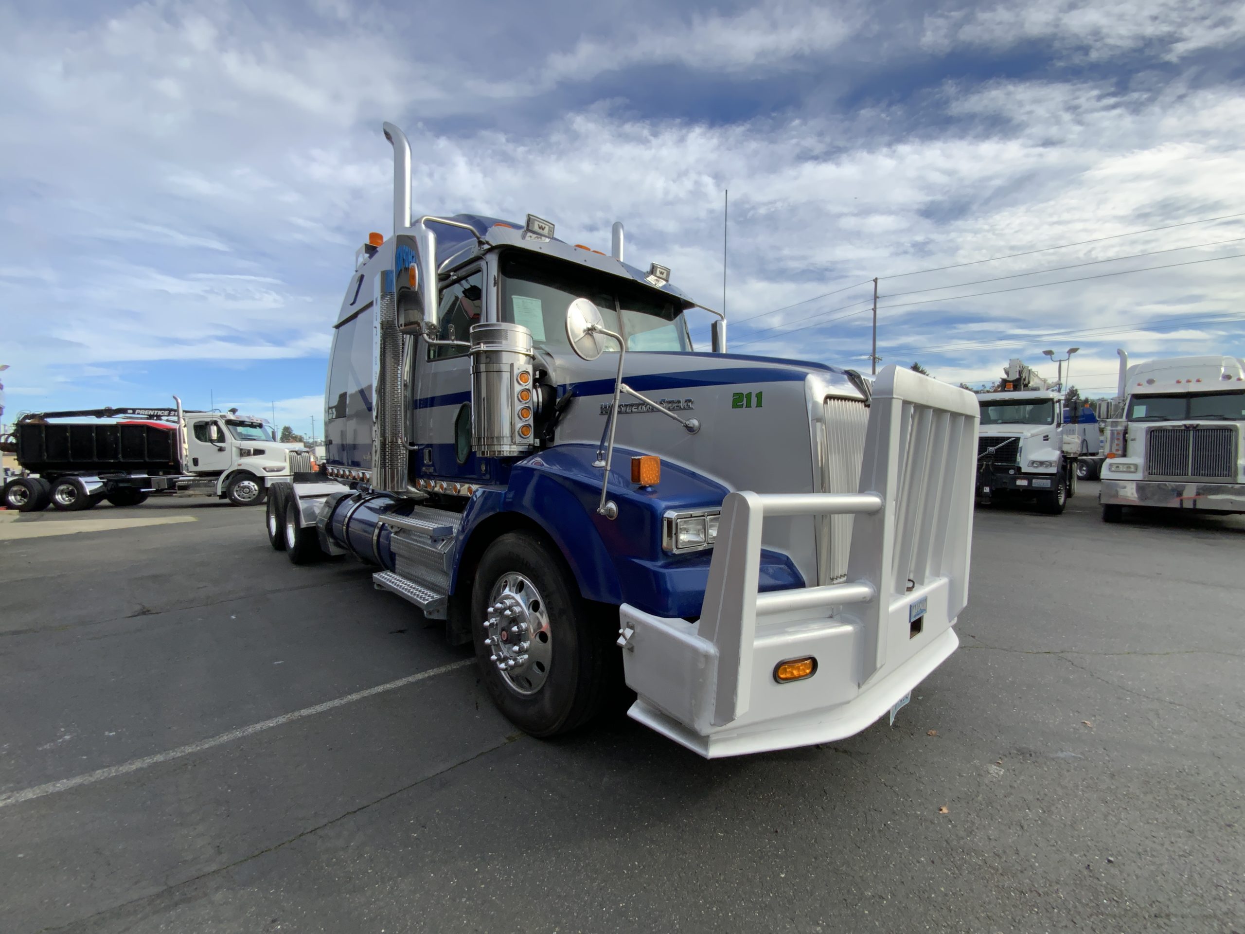 2020 WESTERN STAR 4900 IMG_3362-1-scaled