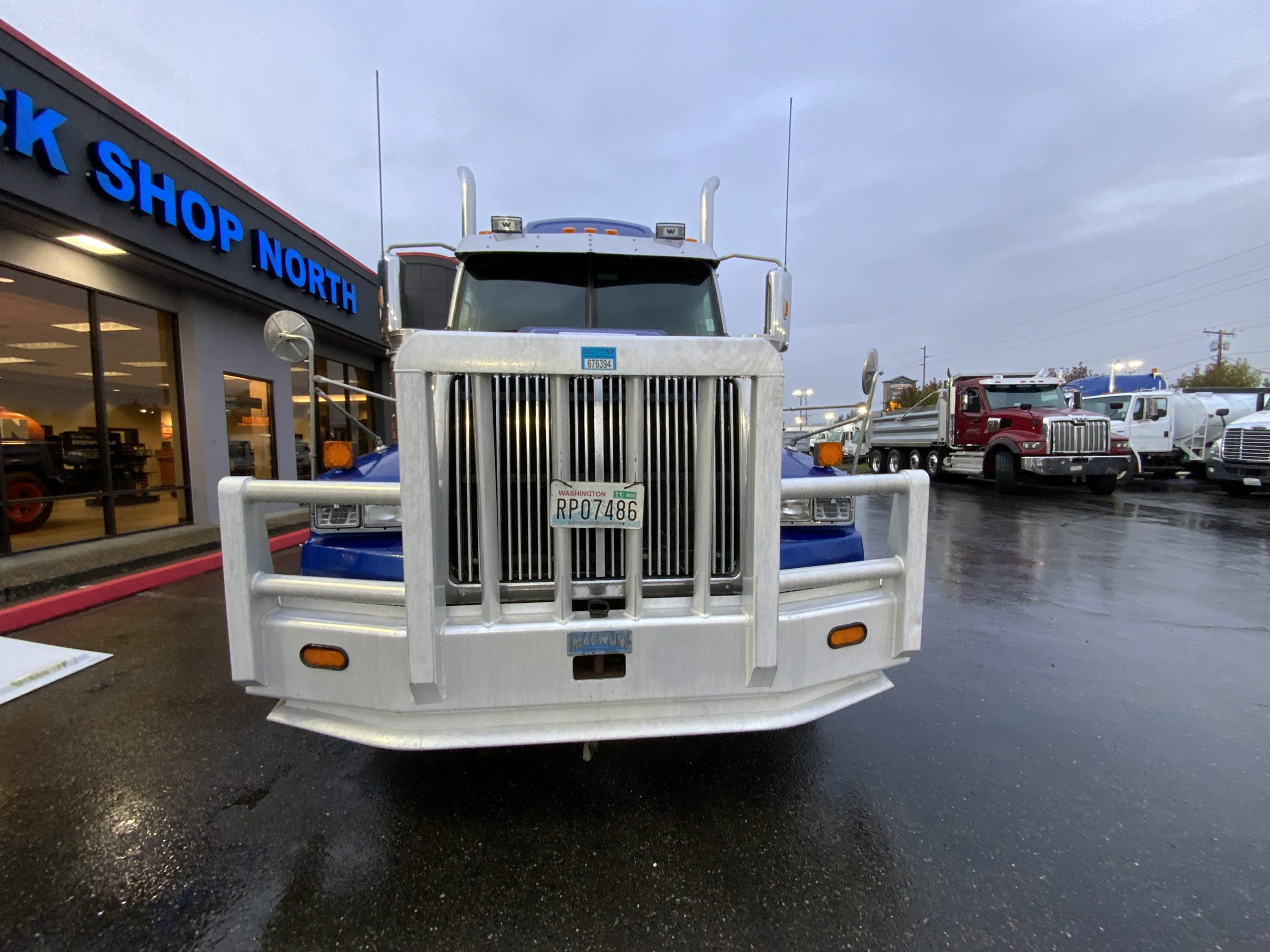 2020 WESTERN STAR 4900 IMG_3417-1-scaled