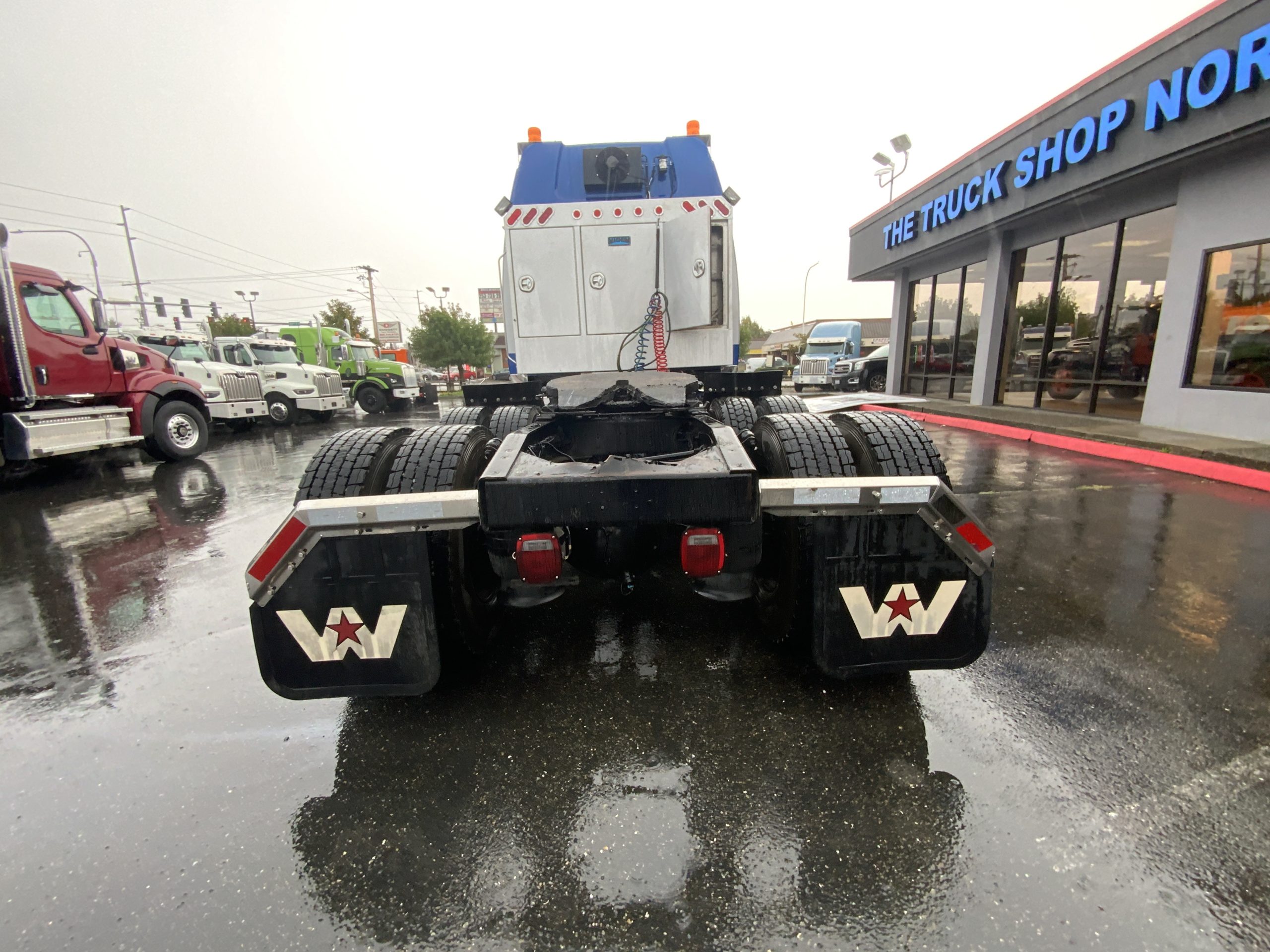 2020 WESTERN STAR 4900 IMG_3560-1-scaled