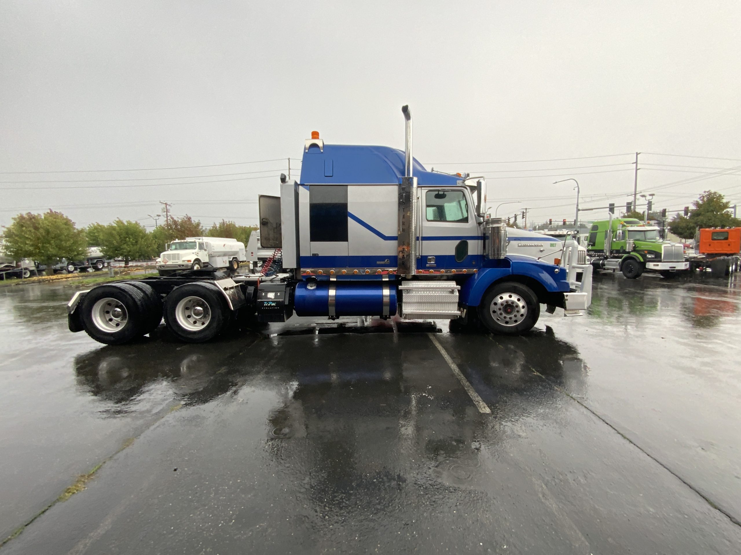 2020 WESTERN STAR 4900 IMG_3562-1-scaled