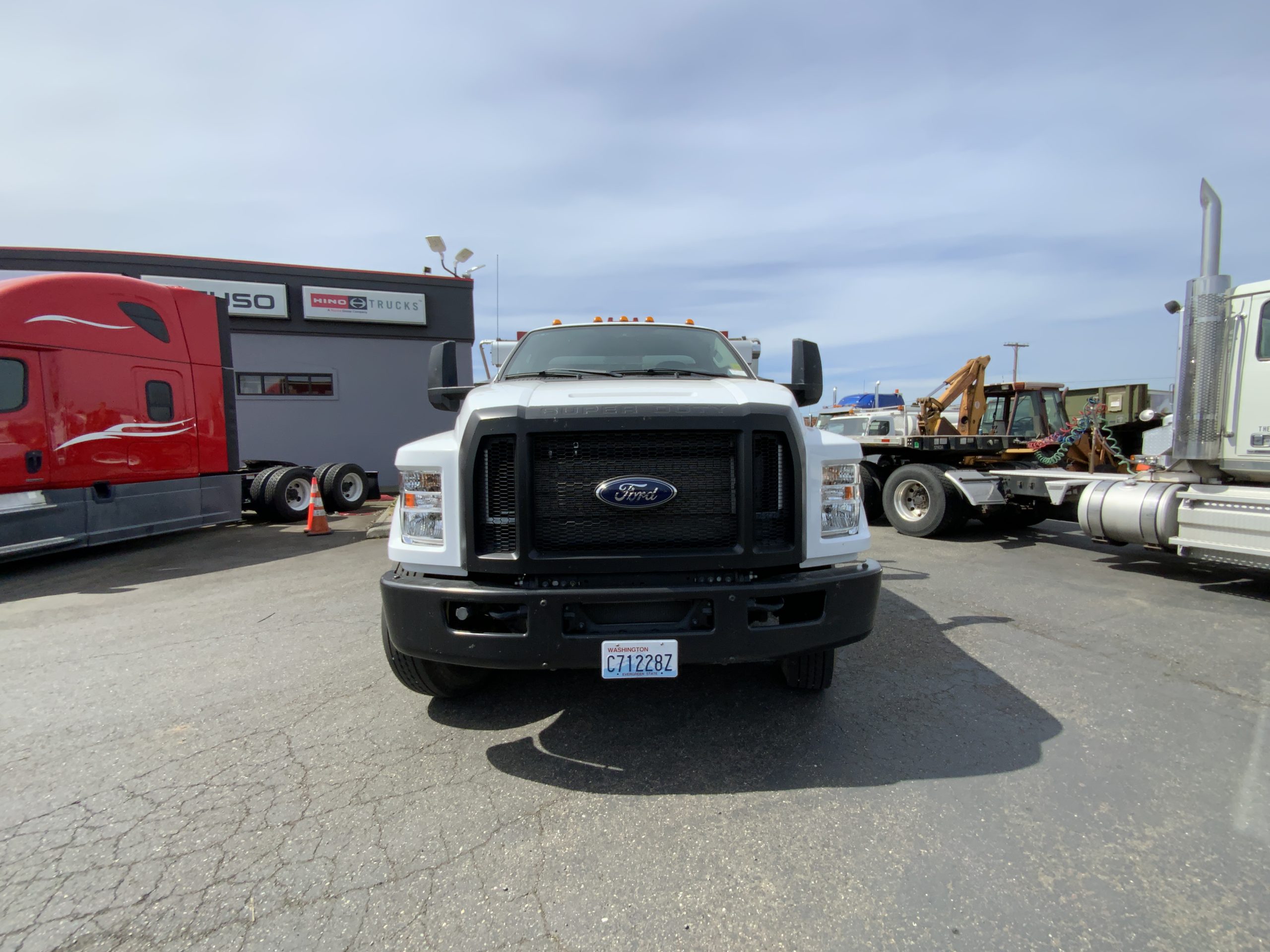 2022 FORD F750 IMG_4633-scaled