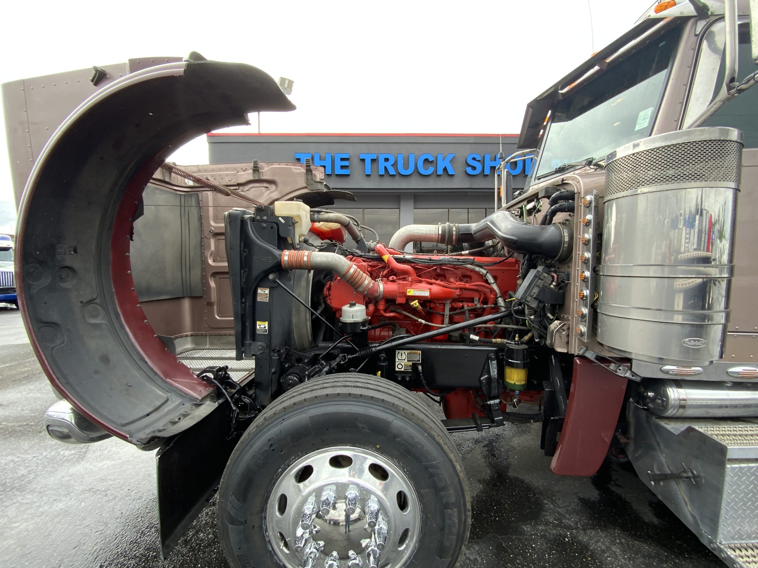 2014 PETERBILT 389 IMG_5414-scaled