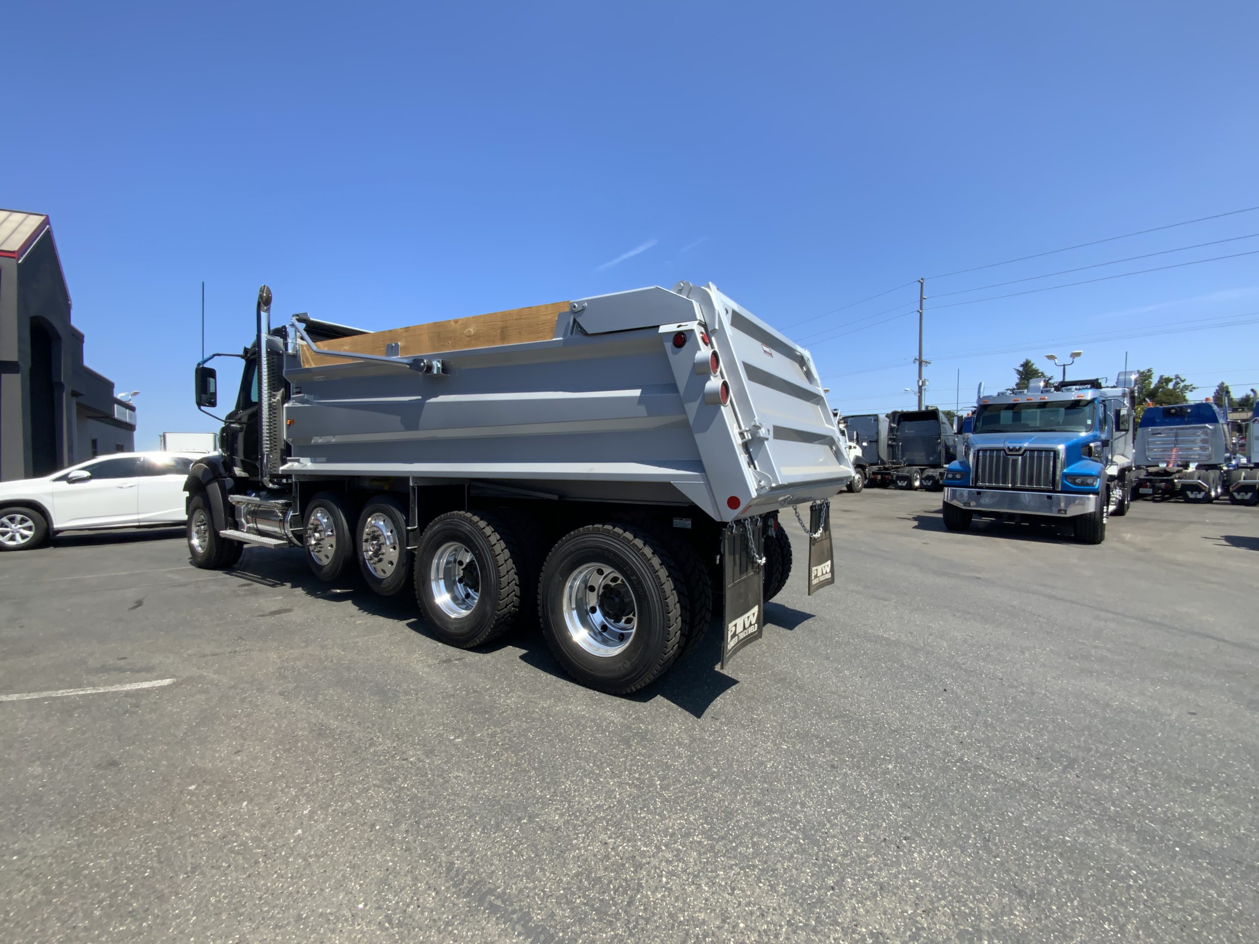 2025 WESTERN STAR 47X IMG_6091-scaled