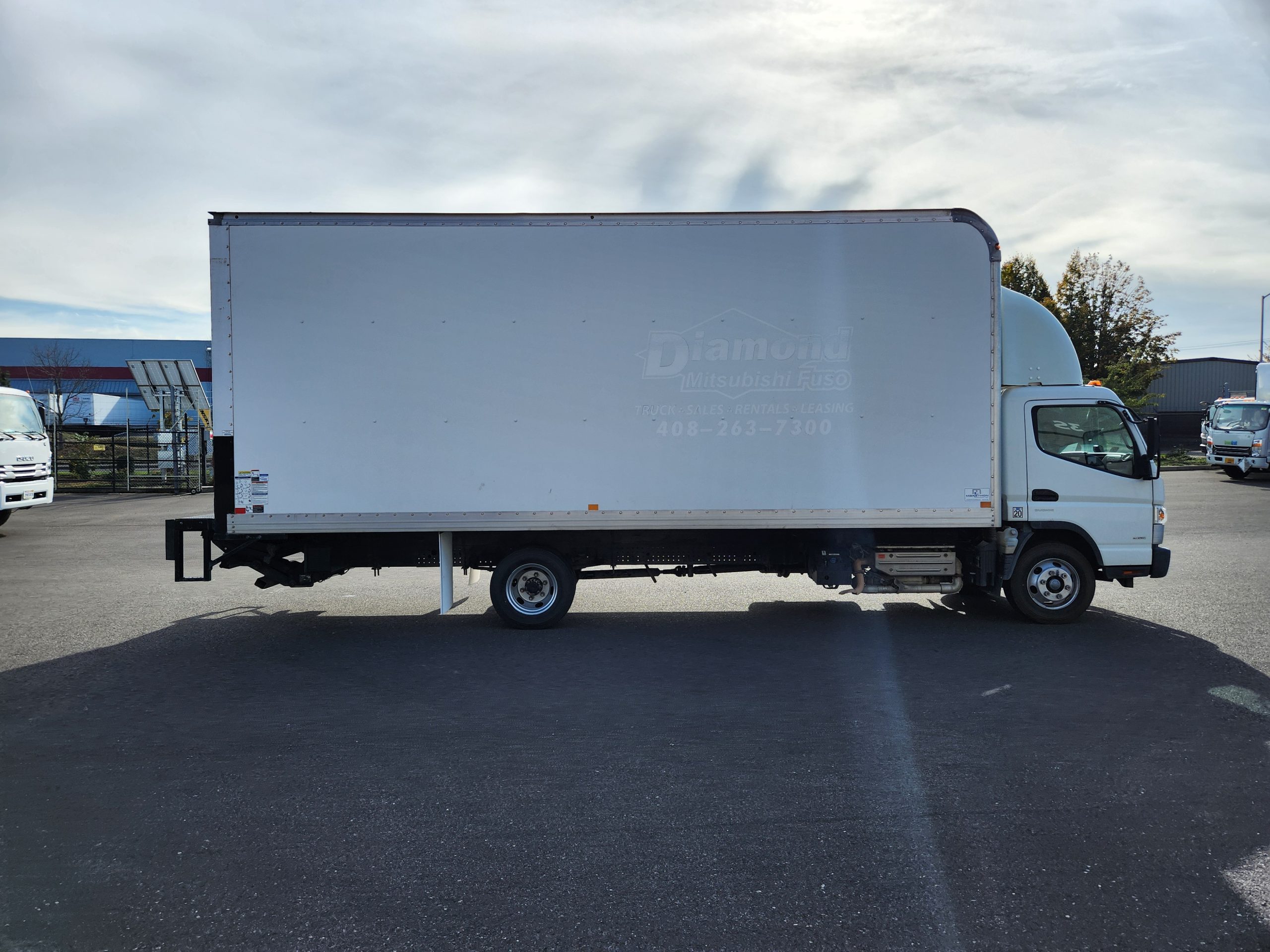 2017 MITSUBISHI FUSO FE180 1000002358-scaled