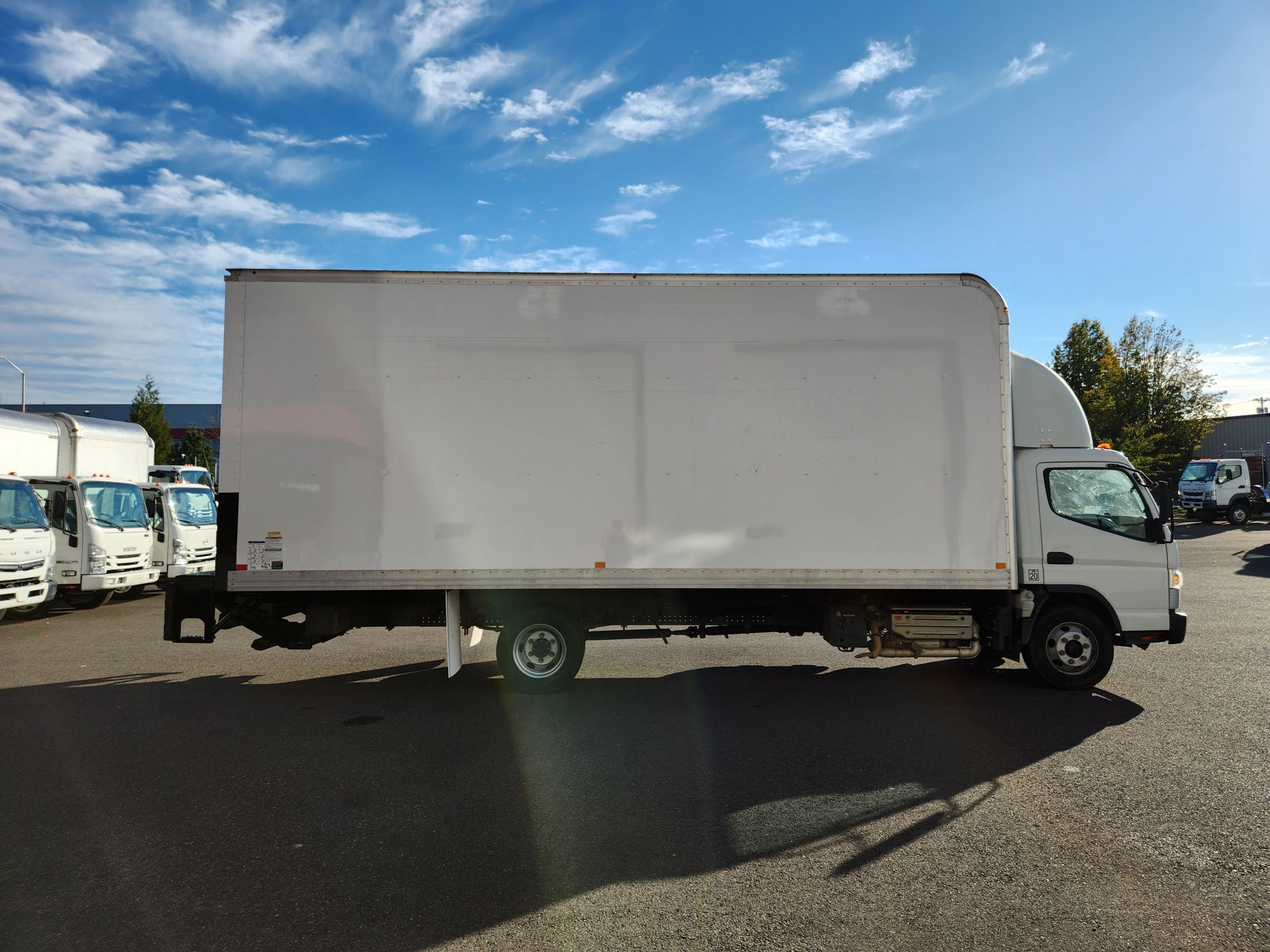 2017 MITSUBISHI FUSO FE180 1000002401-scaled