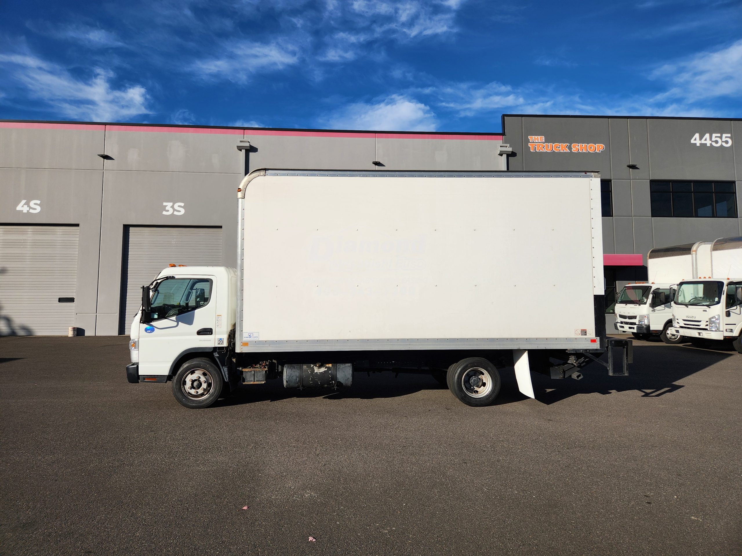 2018 MITSUBISHI FUSO FE180 1000002409-scaled