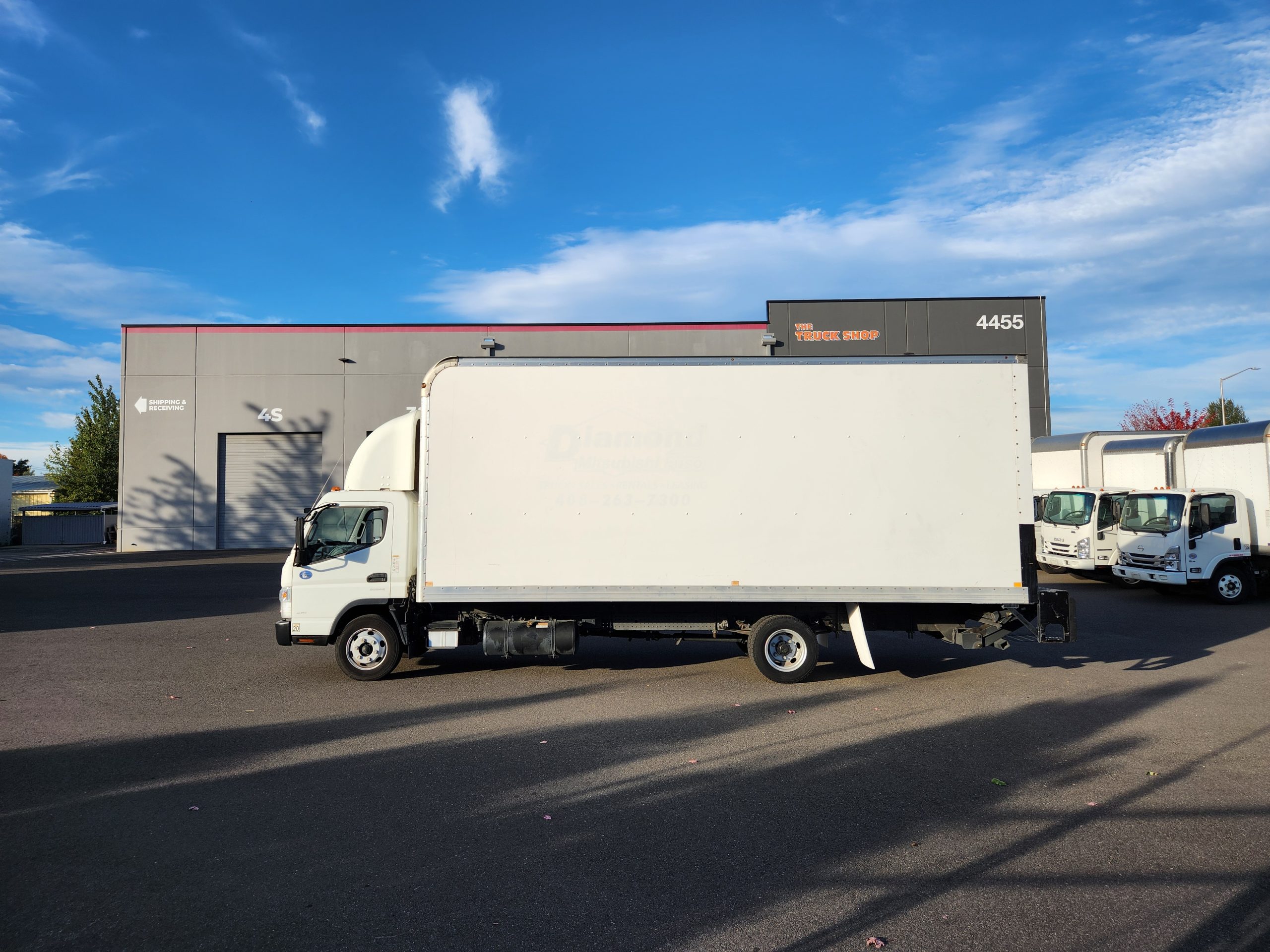 2017 MITSUBISHI FUSO FE180 1000002457-scaled