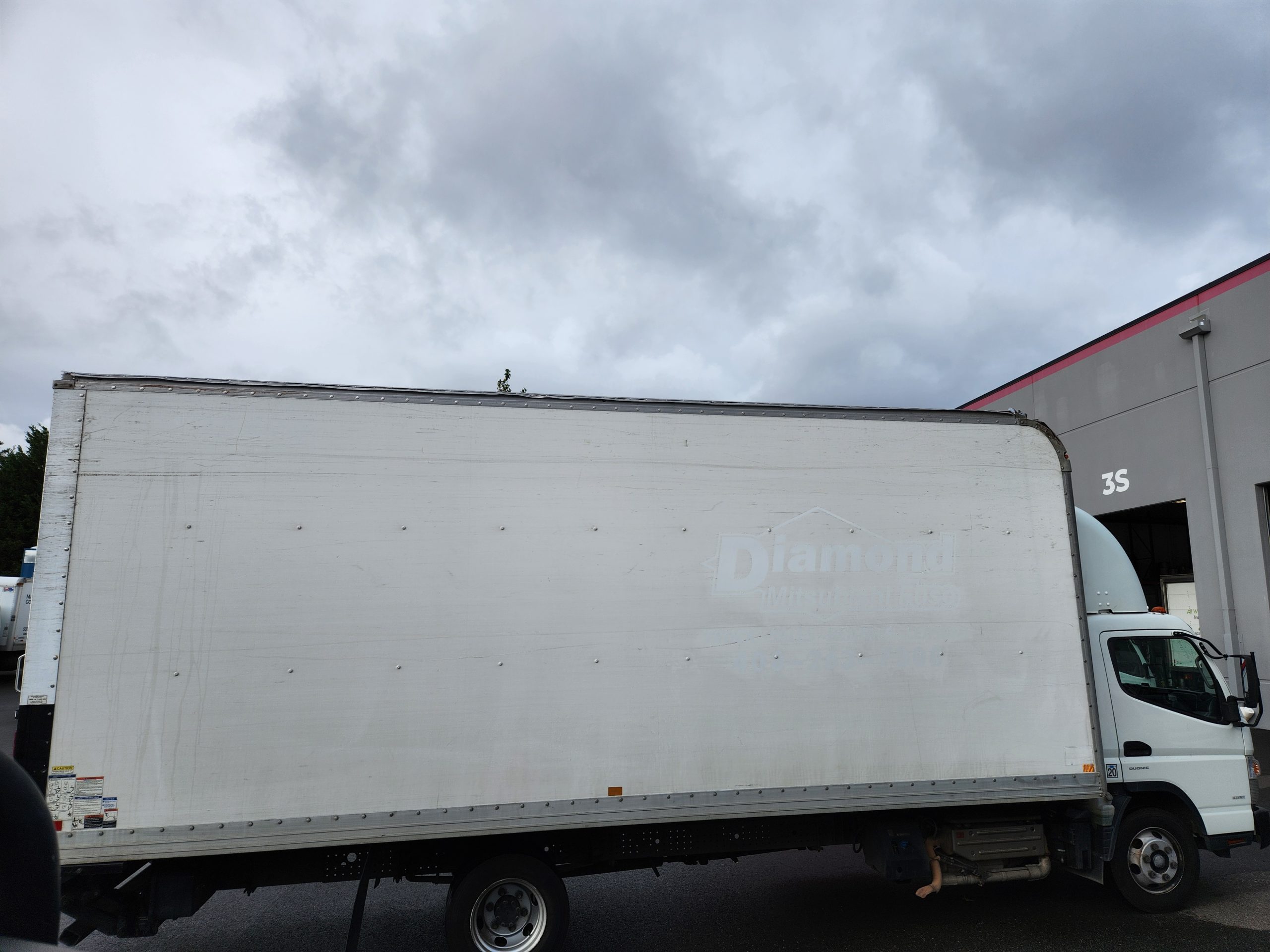 2017 MITSUBISHI FUSO FE180 20241028_112859-scaled