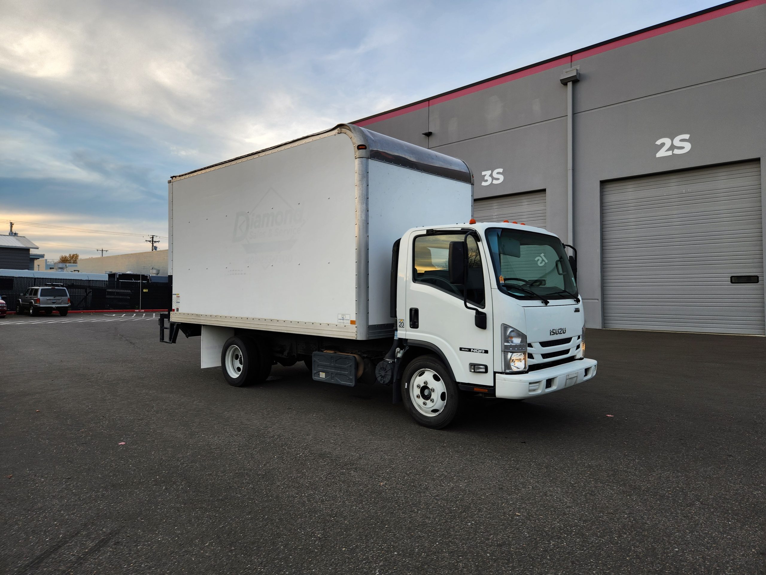 2022 ISUZU NQR 20241108_162415-scaled