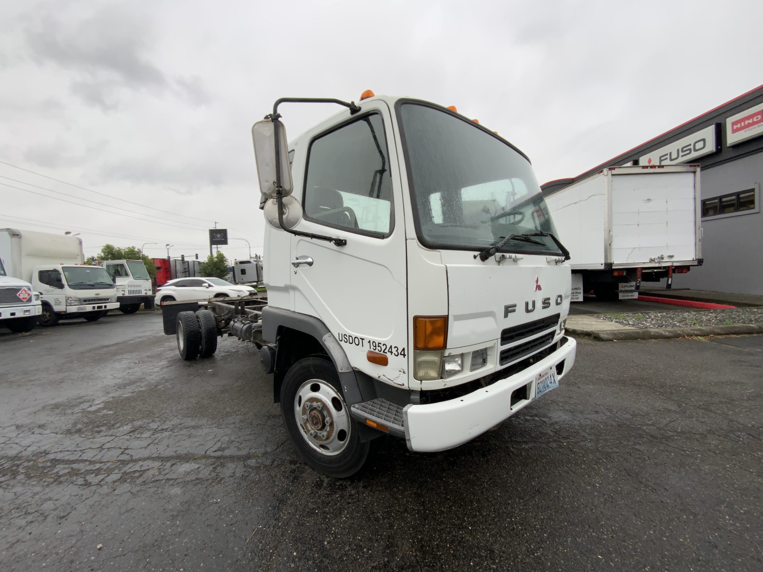 2006 MITSUBISHI FUSO FK200 IMG_6387-scaled