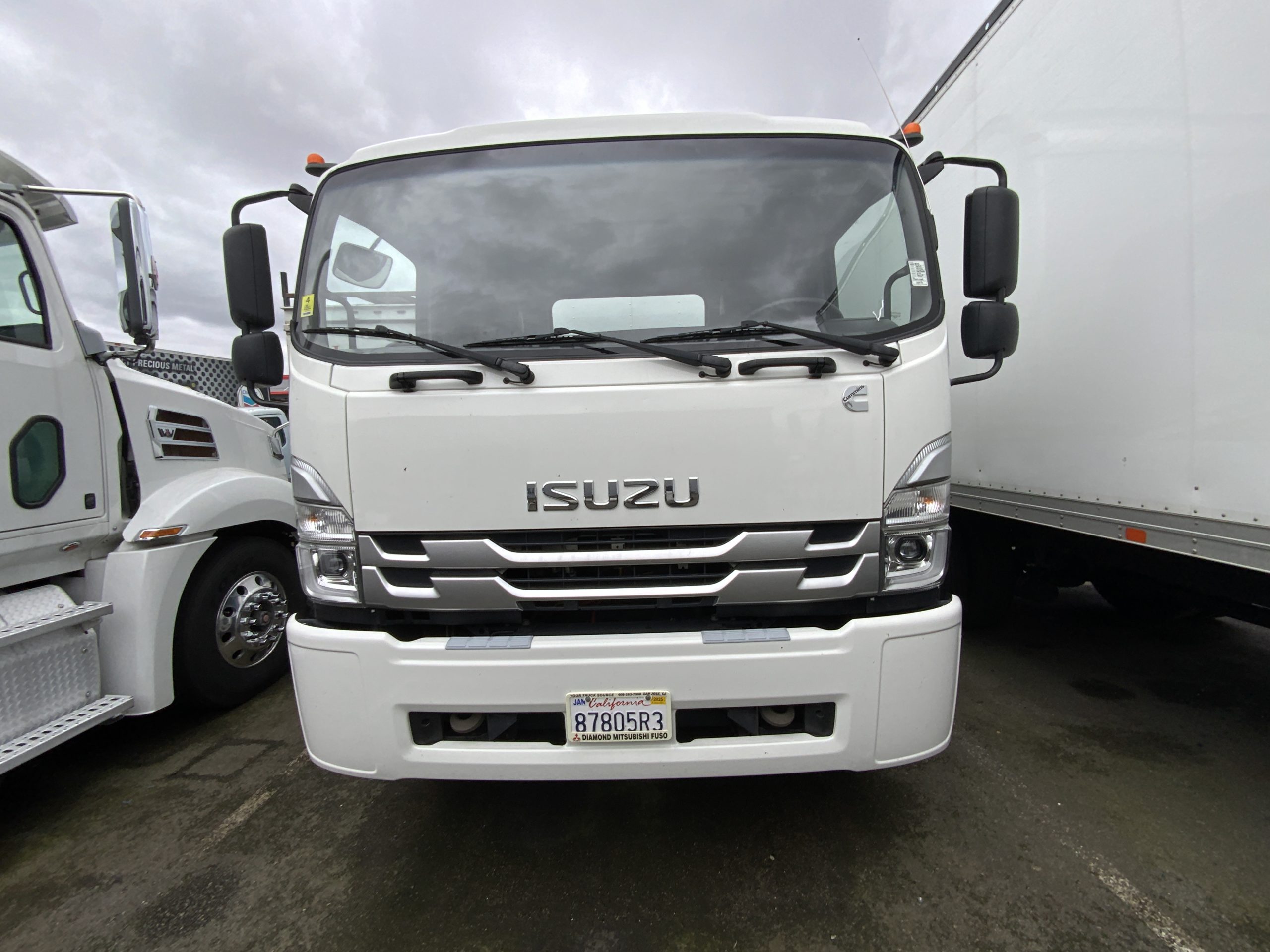 2023 ISUZU FTR IMG_6850-scaled