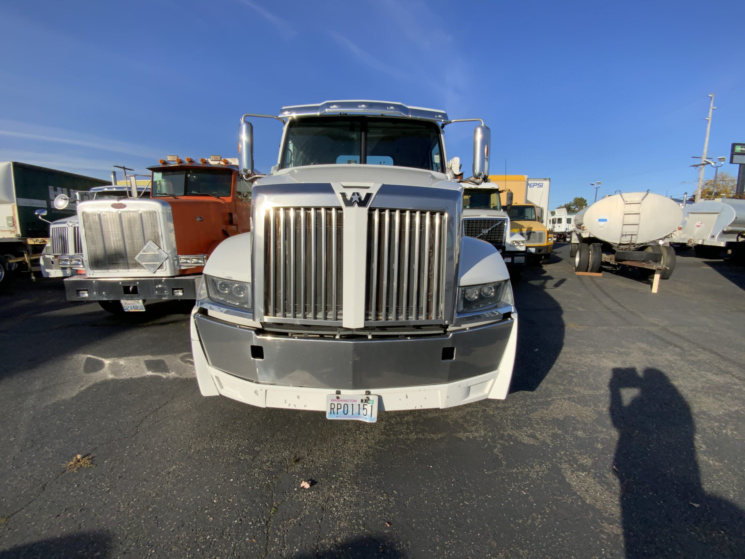 2019 WESTERN STAR 5700XE IMG_6475-scaled