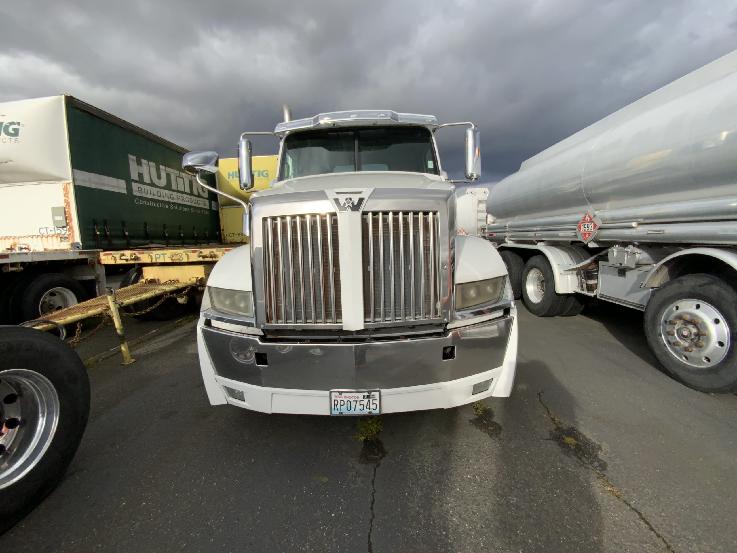 2017 WESTERN STAR 5700 IMG_6676-1-scaled