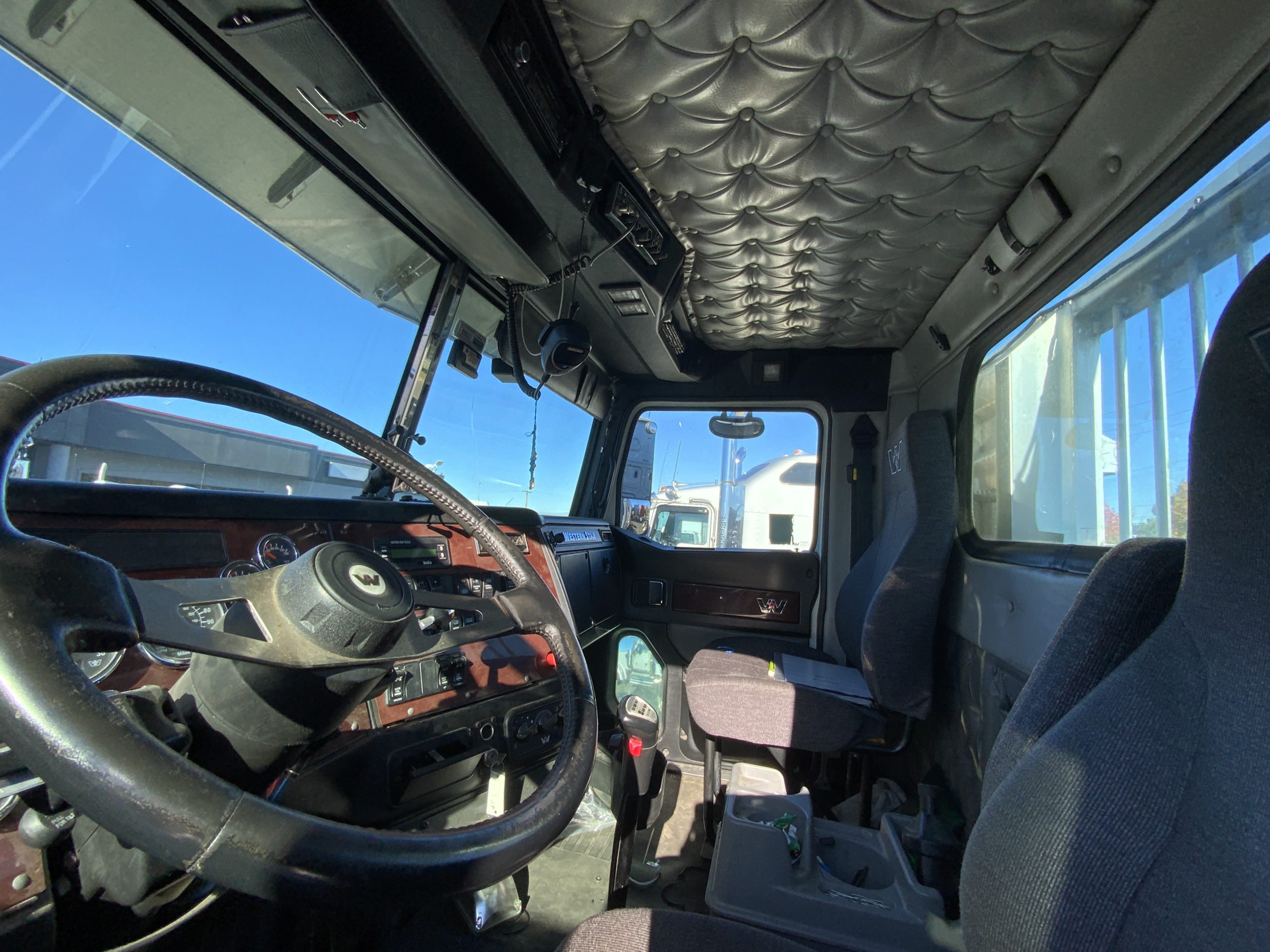 2016 WESTERN STAR 4900 IMG_6752-1-scaled