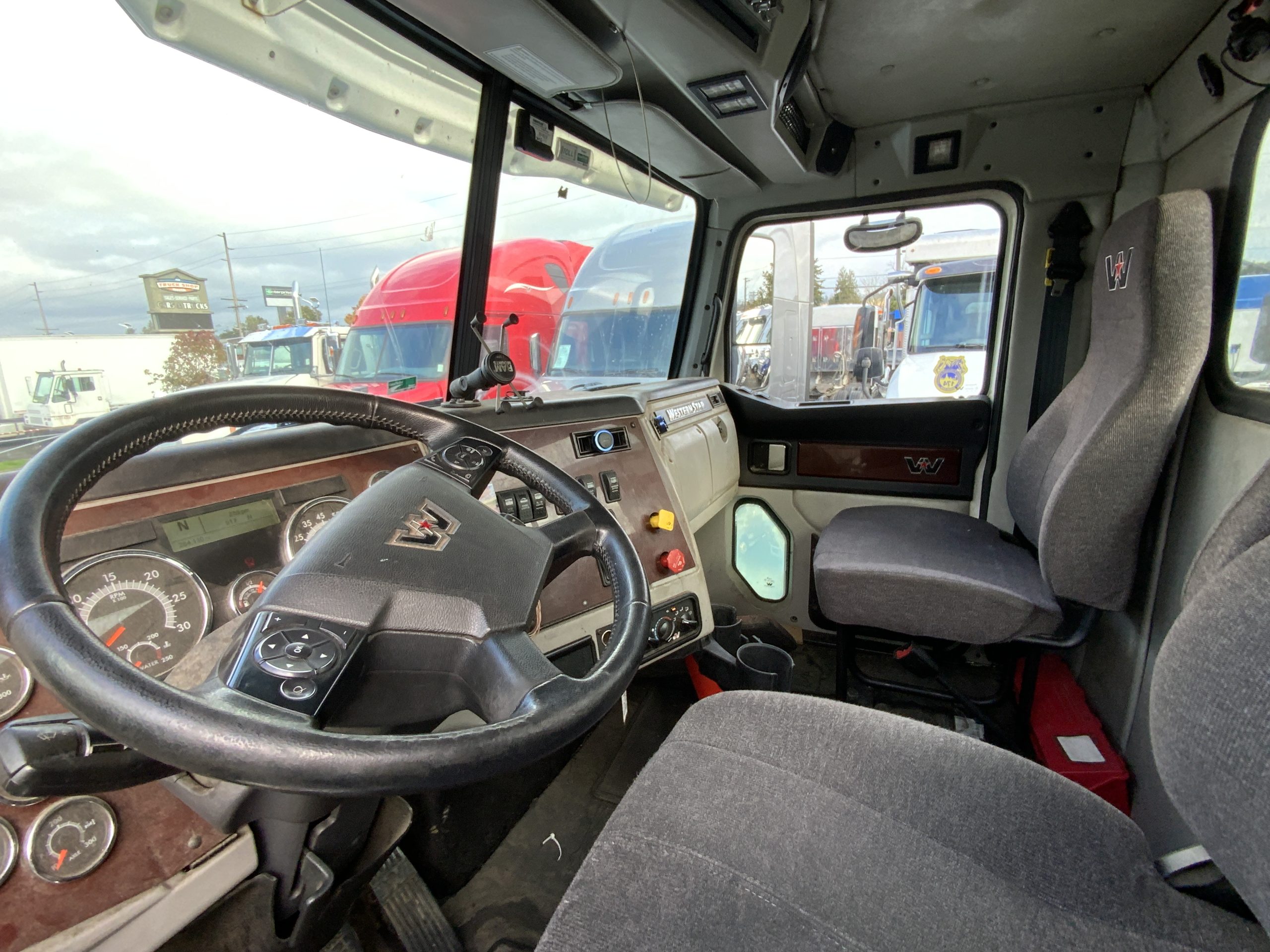 2019 WESTERN STAR 5700XE IMG_6922-scaled