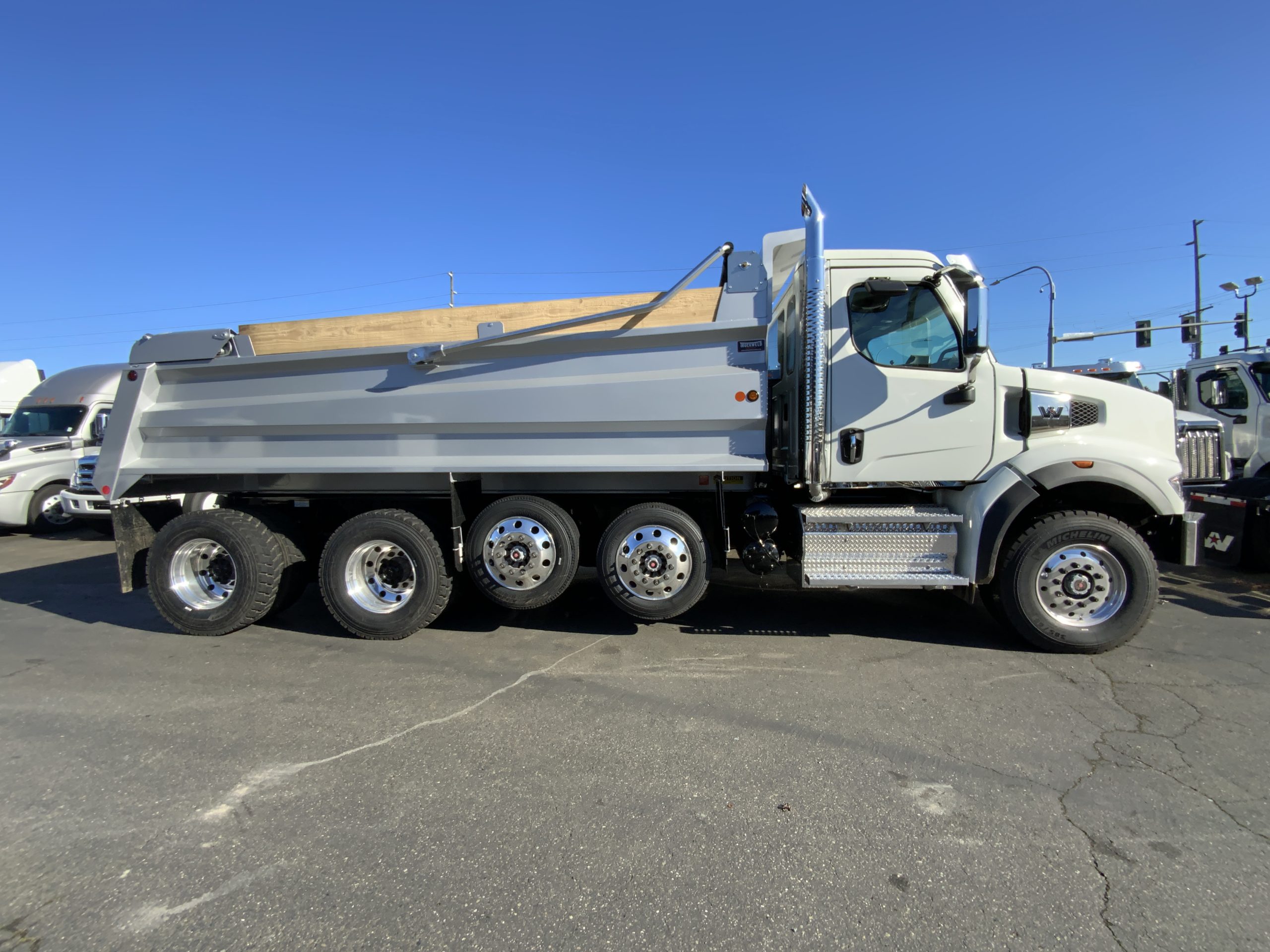 2025 WESTERN STAR 47X IMG_7483-1-scaled