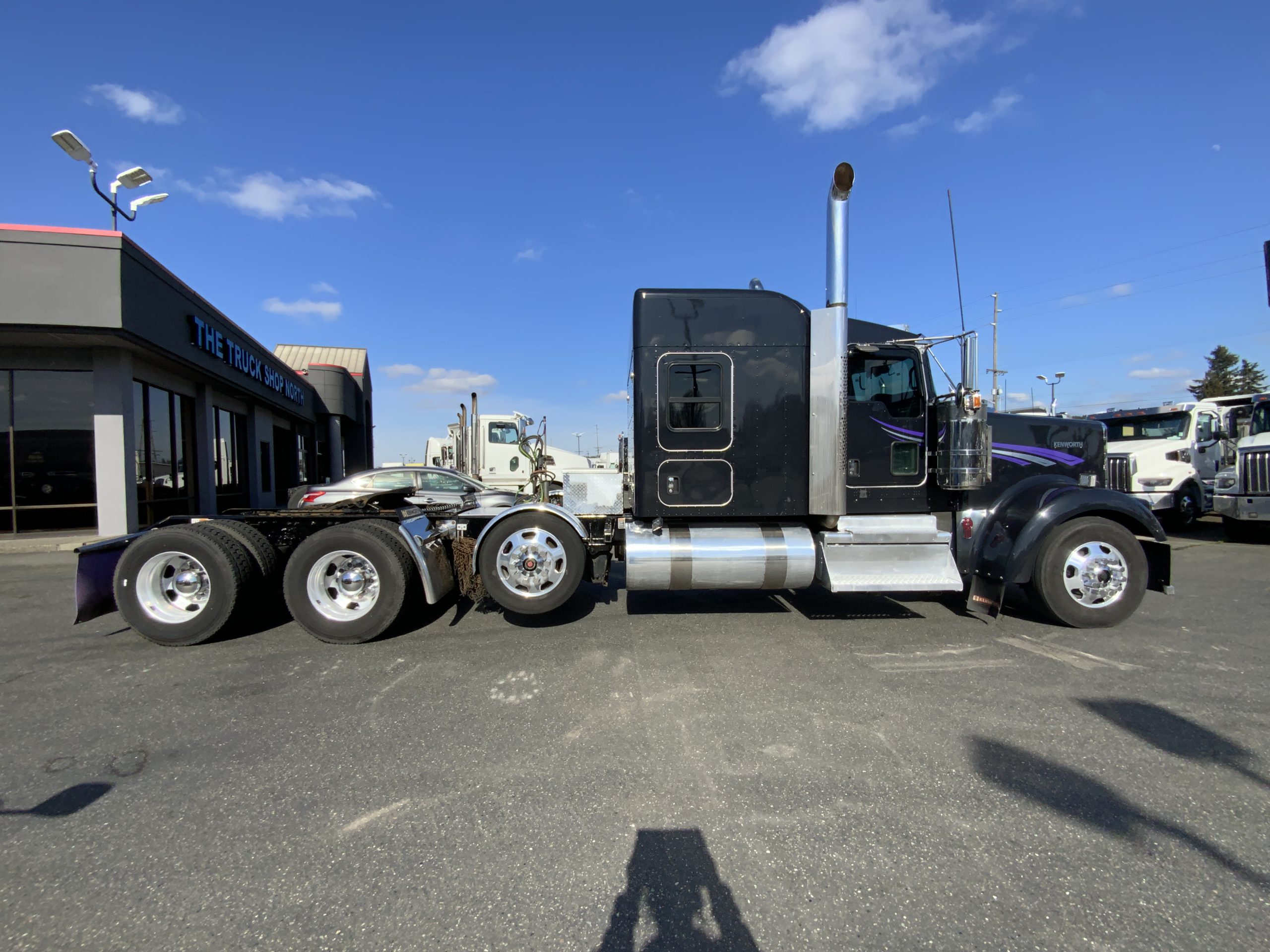 2022 KENWORTH W900 IMG_7781-scaled